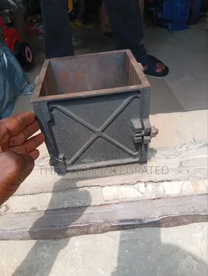 Cast Iron Concrete Test Cube Mould (150mm X150mm X 150)