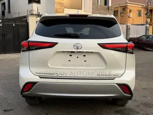 Toyota Highlander Platinum AWD 2020 White
