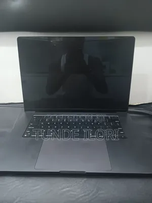 Apple MacBook Pro 2023 M3 Max 16-Inch 18GB Apple M3 Pro SSD 512GB