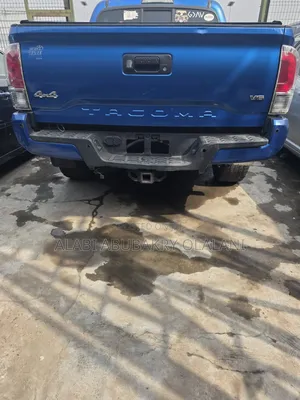Toyota Tacoma 4dr Double Cab 2016 Blue