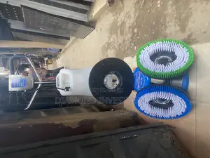 Floor Scrubbing Machine