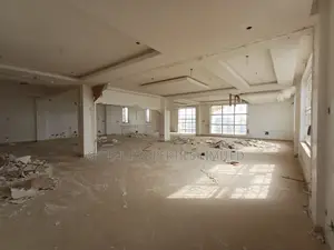 181sqm Space on the First Floor in a Strategic Location