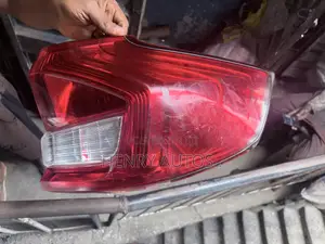 Piece Taillight Corolla Rumion Right