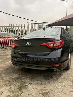 Hyundai Sonata Base Sedan FWD (2.4L 4cyl 6A) 2016 Black