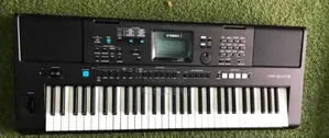 Yamaha Keyboard PSR- E473