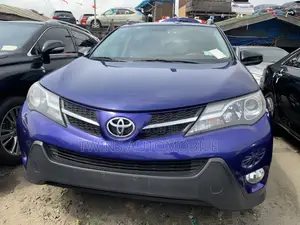 Toyota RAV4 LE 4dr SUV AWD (2.5L 4cyl 6A) 2015 Blue