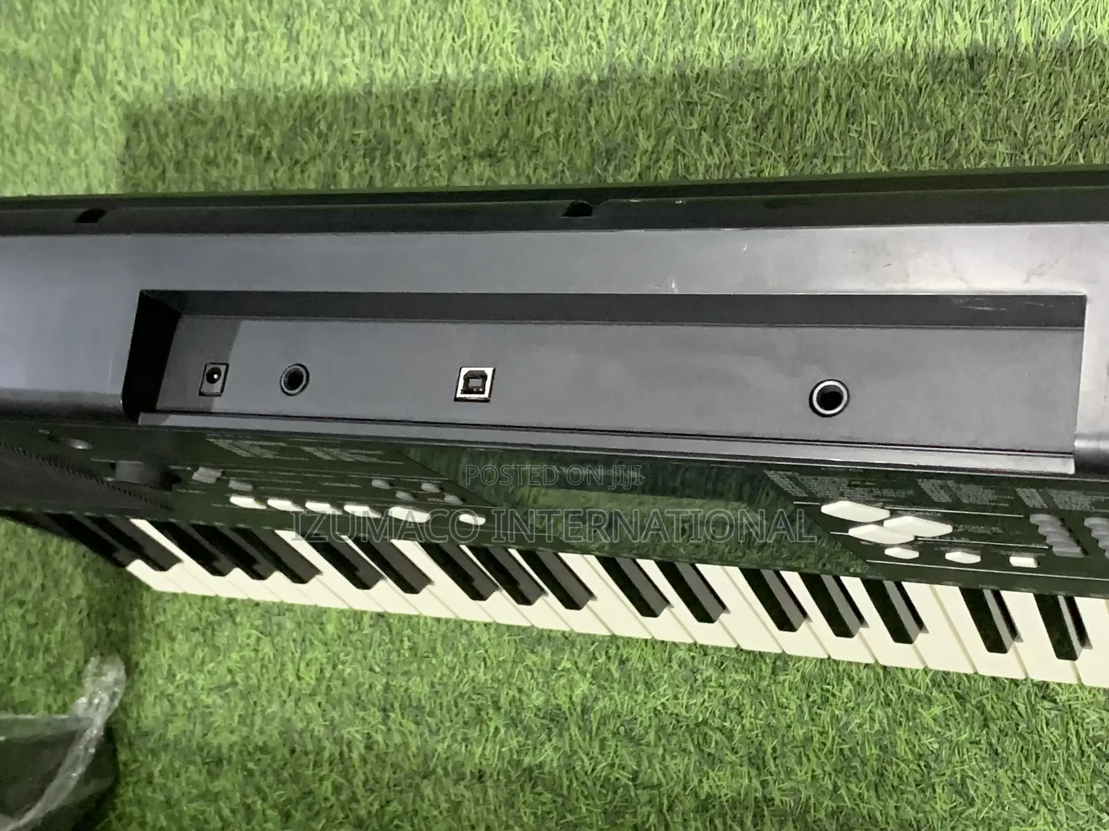 Durable Portable Yamaha Keyboard PSR E333