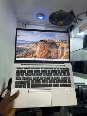 Laptop HP EliteBook 840 G7 8GB Intel Core i7 SSD 256GB