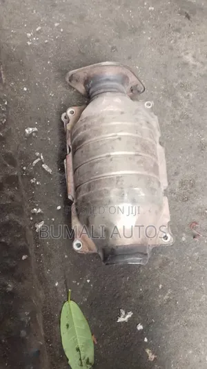 Center Catalyst for Lexus Rx300/Toyota Highlander 2002/2003 Model