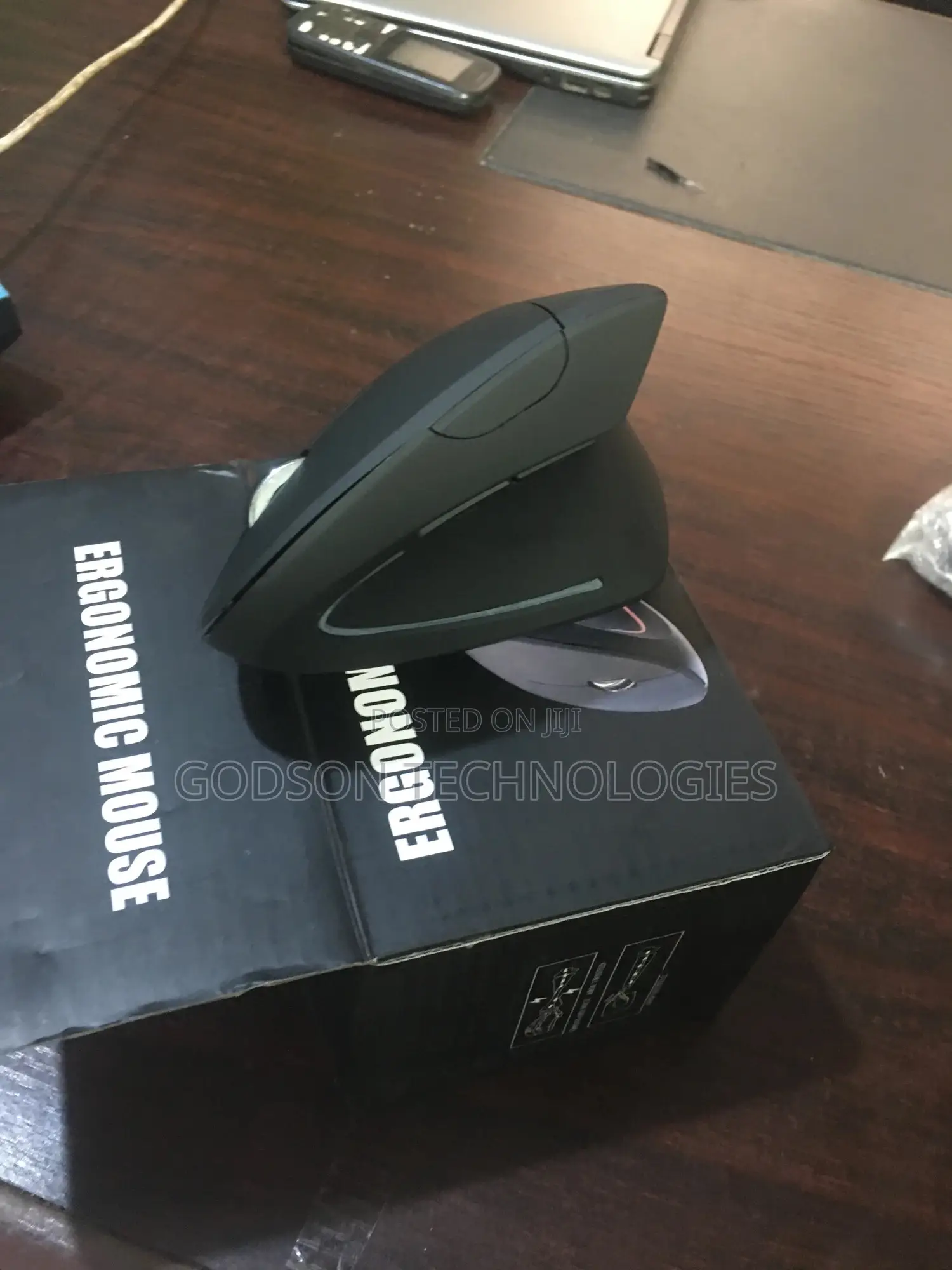 Wireless Rechargeable Ergonomic Mouse
