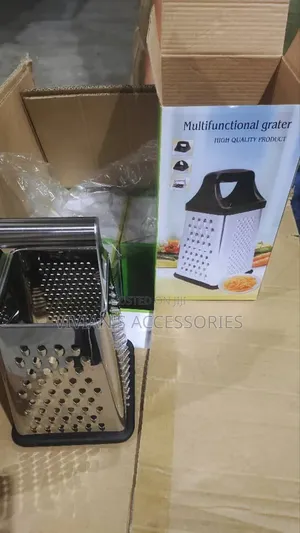 Heavy Weight Stainless Steel 4ways Grater With Colour Pack