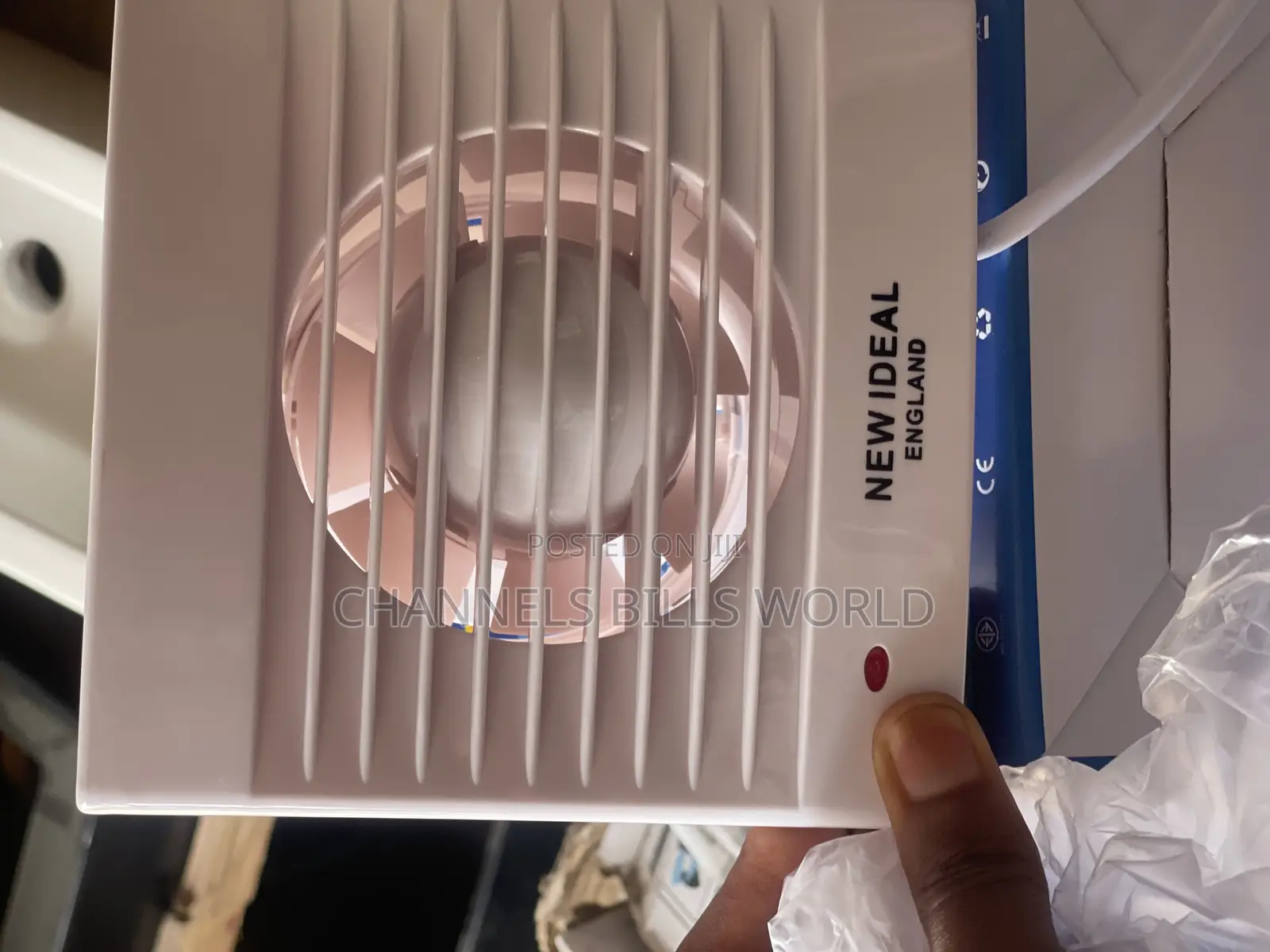 Fan Extractor