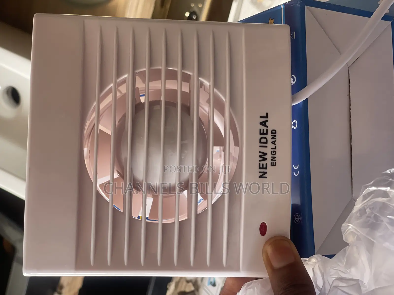 Fan Extractor