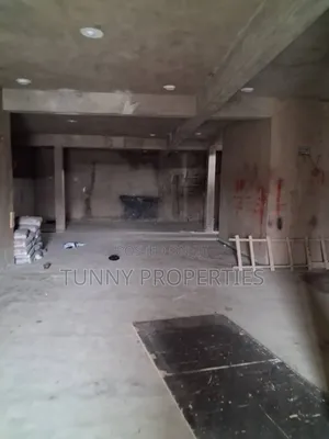 Warehouse to Let