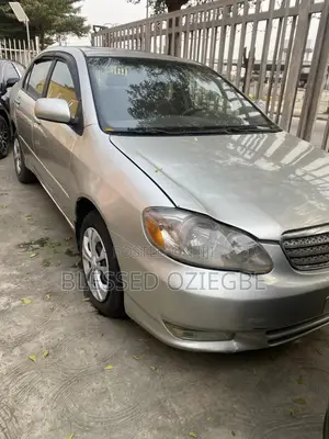 Toyota Corolla 2004 Silver