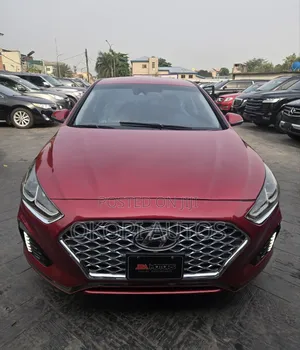 Hyundai Sonata SE 2019 Red