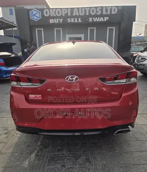 Hyundai Sonata SE 2019 Red