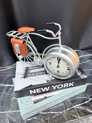 Twist Bike Clock/Post Master Bicycle Clock . Top of the Line Decor