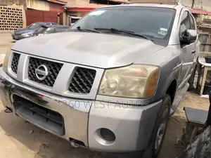 Nissan Armada SE 2004 Silver