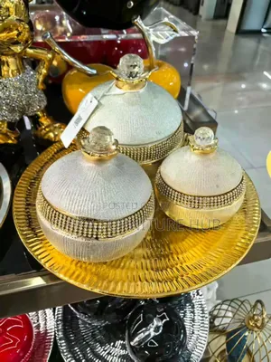 Decorative Figurines