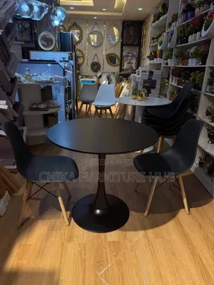 Quality Set of Fibre Chair Nd Table