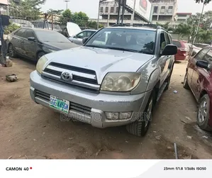 Toyota 4-Runner SR5 V6 2005 Silver