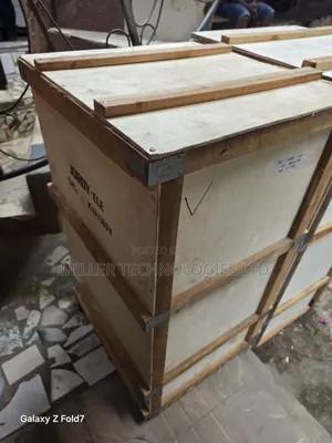 Major Distributor Jordy Stabilizer 30kva 3phase Wooden Case