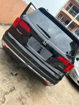 Honda Pilot Touring 4dr SUV (3.5L 6cyl 9A) 2017 Black