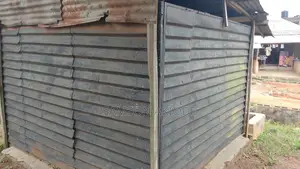 Big Container Caravan Shop