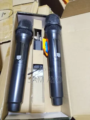 Rechargeable Wireless Microphone ( 2 Microphones)