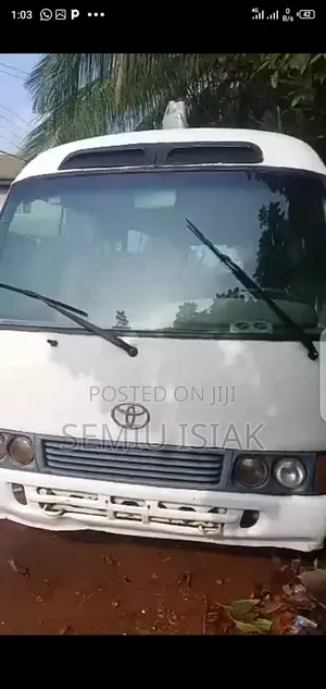 Toyota Coaster 2002 White