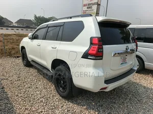 Toyota Land Cruiser Prado 2023 White