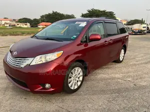 Toyota Sienna XLE 7 Passenger Mobility 2012 Red
