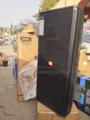 Pair of JBL Srx725 Speaker
