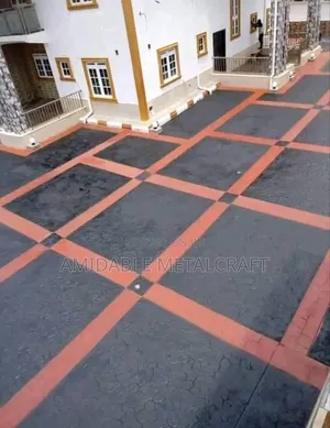 Stamp Floor Landscaping