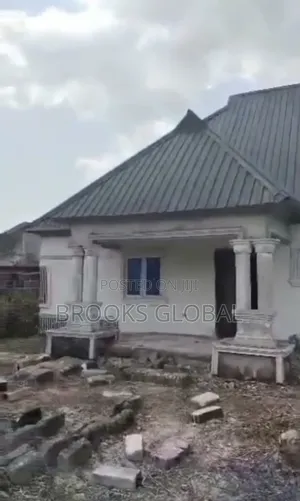 3bdrm Bungalow in Ethiope East for sale
