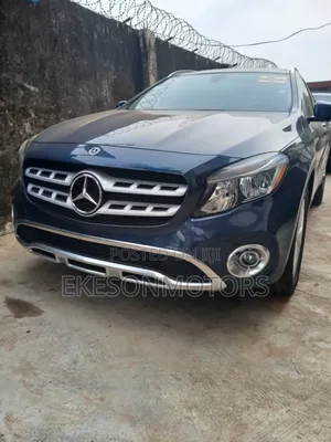 Mercedes-Benz GLA 250 2019 Blue