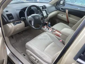 Toyota Highlander Limited 4x4 2009 Gold