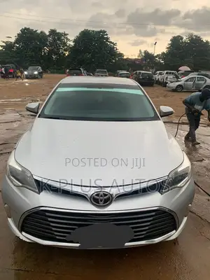 Toyota Avalon XLE 4dr Sedan (3.5L 6cyl 6A) 2014 Silver
