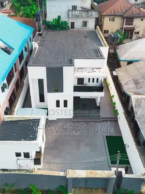 5bdrm Duplex in Woji for sale