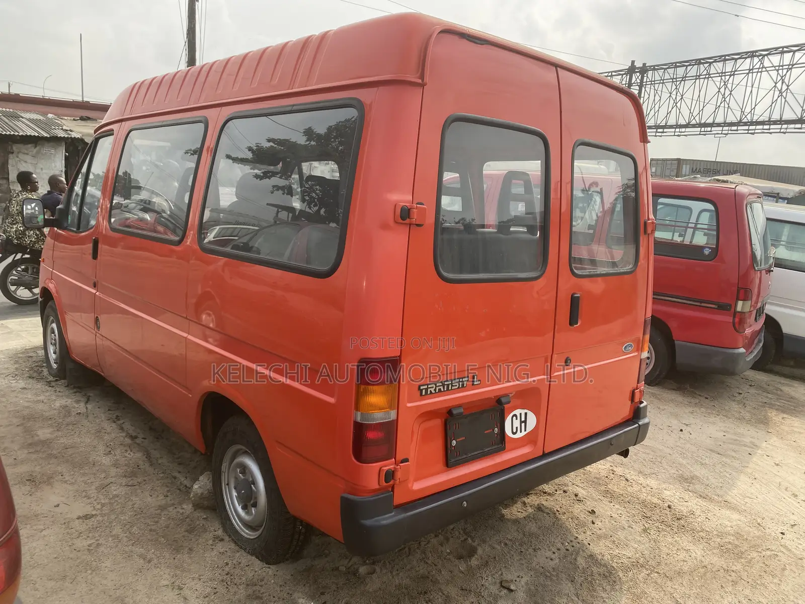 Ford Transit 2004 Orange