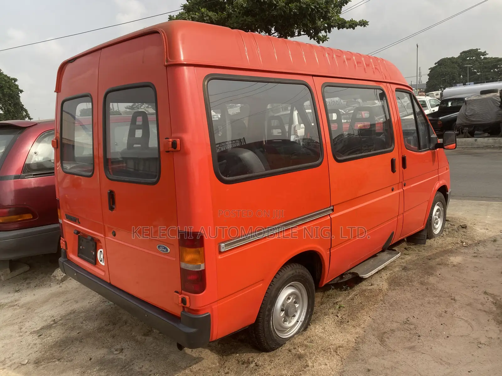 Ford Transit 2004 Orange