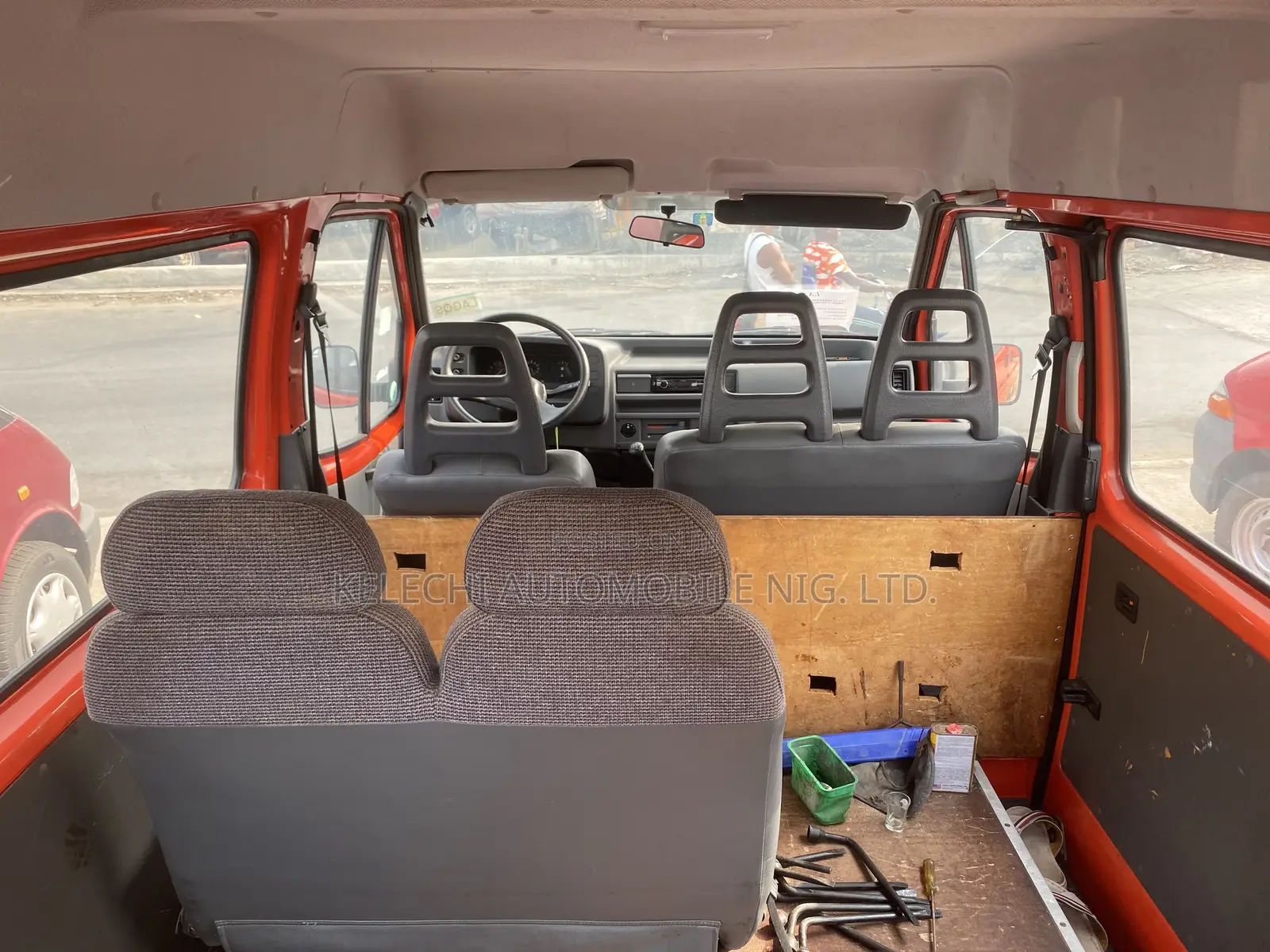 Ford Transit 2004 Orange