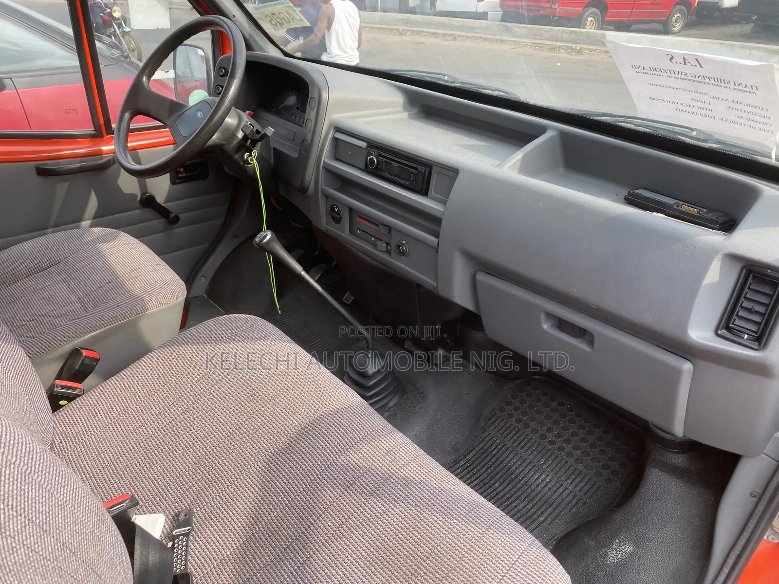 Ford Transit 2004 Orange