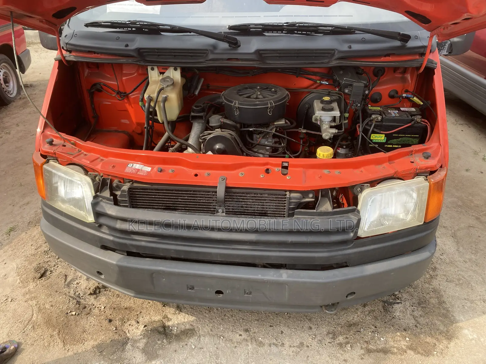 Ford Transit 2004 Orange