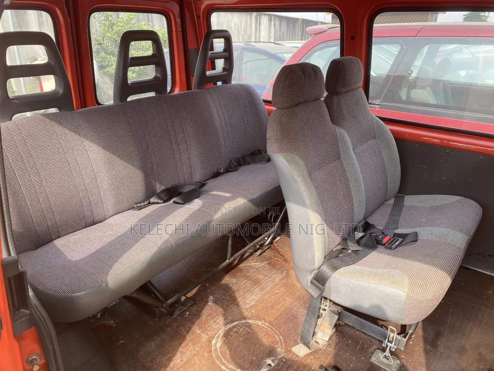 Ford Transit 2004 Orange