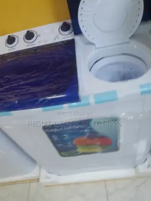 Effortless Laundry: User-Friendly Polystar 10kg Semi-Automatic Washer.