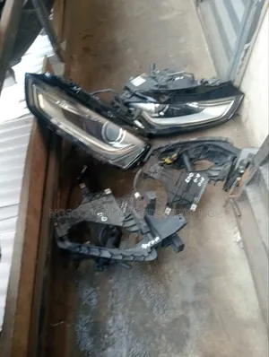 Set Of Head Light Audi A4 2013