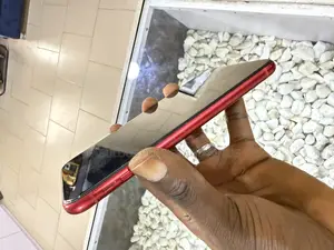 Apple iPhone 11 64 GB Red