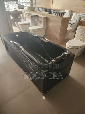 Black Bath Tub